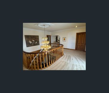 Welcome: 3 x Rooms Available in Spacious Home with In Ground Pool - Photo 3