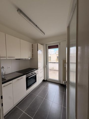 Charmante Wohnung im obersten Stock mit grossem Balkon - Foto 2