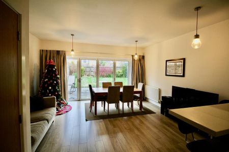 5 bedroom semi-detached house to rent - Photo 3