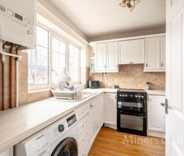 3 bedroom end of terrace house to rent - Photo 3