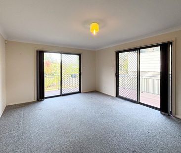 Spacious Home in Long Beach - Photo 2