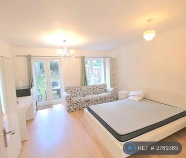 3 bedroom terraced house to rent - Photo 2