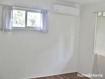 Spacious Family home in a great Location - Photo 3