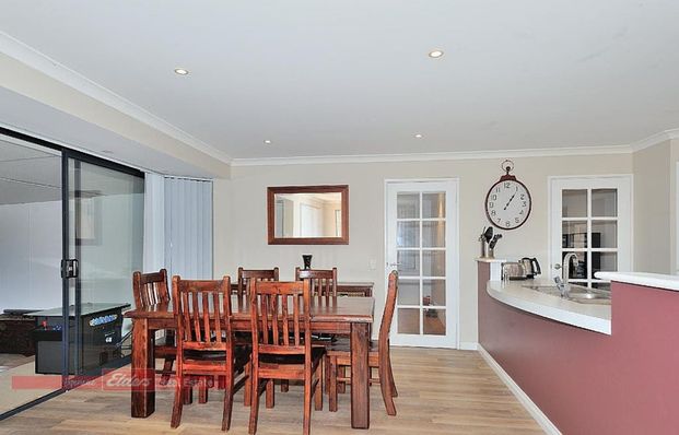 32 Okehampton Road - Photo 1