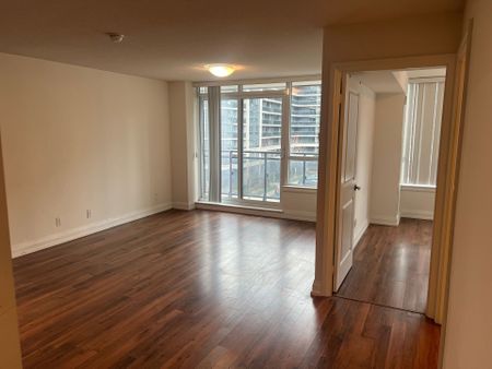 For Lease - 370 Highway 7 Avenue Unit# 523, Richmond Hill, Ontario - Photo 2