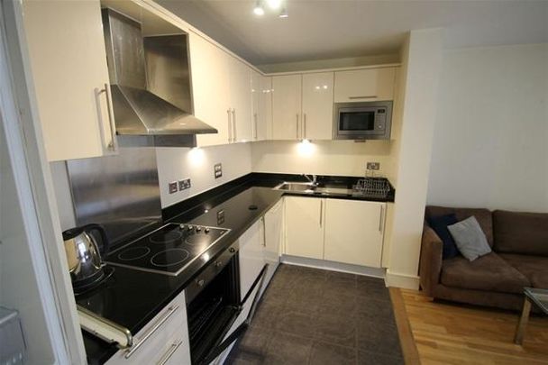 1 bedroom flat to rent - Photo 1