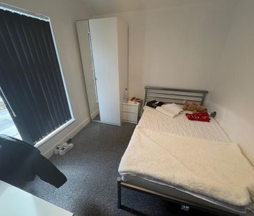 5 bedroom house share to rent - Photo 5