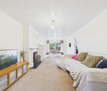 4 bedroom detached house to rent - Photo 3