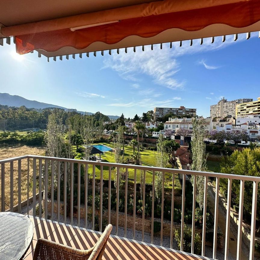 Alquiler de piso en Avenida Salvador Dalí - Photo 1