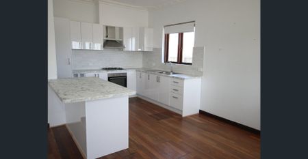 Cosy cottage home - Photo 3