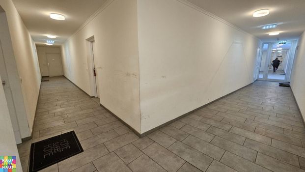 3 Zimmerwohnung mit verglaster Loggia und Einbauküche – Unbefristeter Mietvertrag - Photo 1