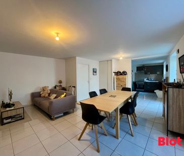 Location Appartement 3 pièces 77m² PLEUMELEUC 35137 - Photo 1