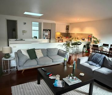 Camberwell - Photo 1