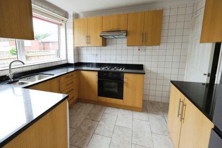 3 bedroom terraced house to rent - Photo 2