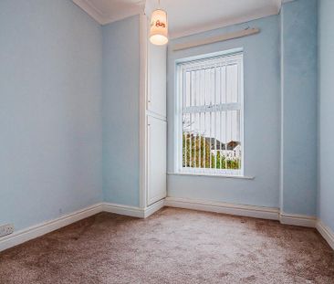 2 bedroom townhouse to rent - Photo 4