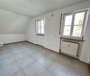 Zentrale Lage Fischbach! Freie 3-Zimmer-DG-Wohnung! TG-Stellplatz m... - Photo 5