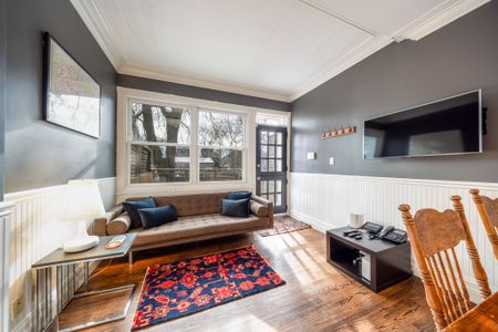 For Lease - 381 Wellesley Street, Toronto, Ontario - Photo 3