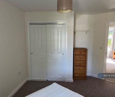 2 bedroom flat to rent - Photo 6