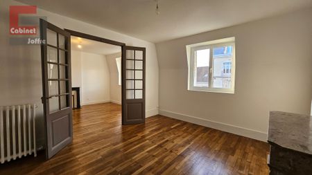 Location Appartement 4 pièces 71m² FONTAINEBLEAU 77300 - Photo 4