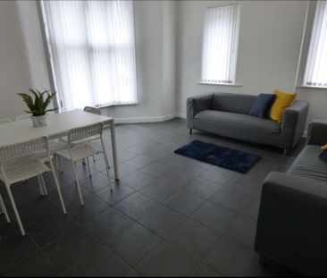 9 Bed Detached House, Smithdown Road, L15 - Photo 3