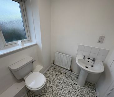 BramptonClose, ILKESTON - Photo 6