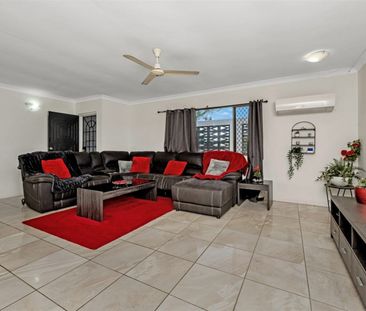 3 BEDROOM, 2 BATHROOM HOME IN KIRWAN + SOLAR + STUDY! - Photo 1