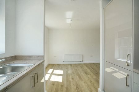 Harrington close, Upton - Photo 5