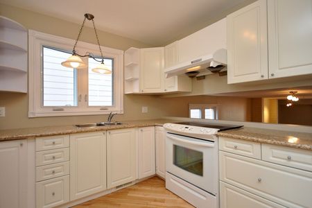 For Lease - 4165 Quaker Hill Drive, Mississauga, Ontario - Photo 3