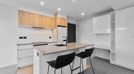 Sleek Epsom Apartment - Three Month tenancy only - Photo 4