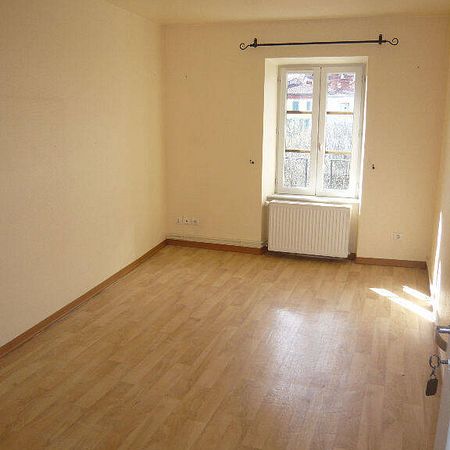 Location appartement 3 pièces 71.25 m² Champeix 63320 - Photo 3