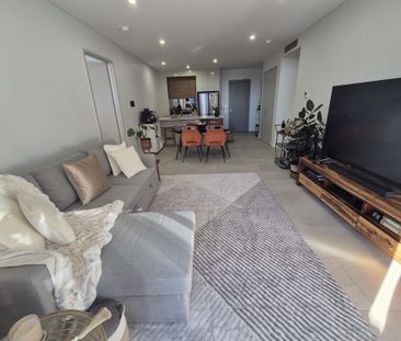 Eastgardens - Photo 1