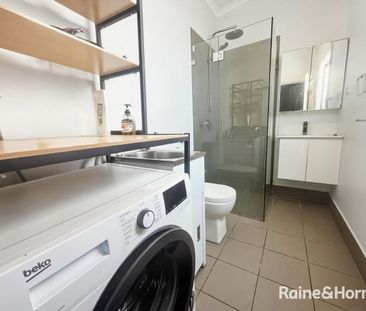 MODERN AND STYLISH GRANNY FLAT - Photo 5