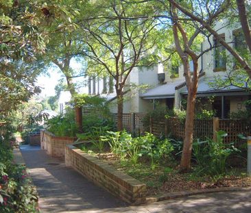 Private Townhouse - Photo 5