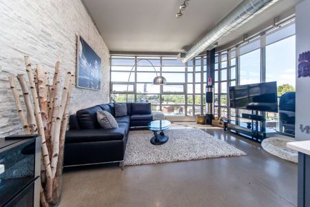 For Lease - 952 Kingston Road Unit# 403, Toronto, Ontario - Photo 3