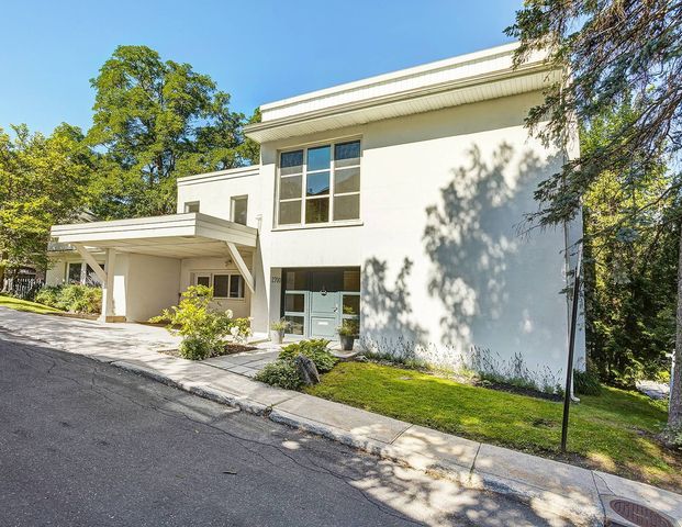À louer / Maison à étages - Photo 1