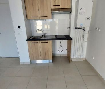 Location Appartement 2 pièces 40m² PINS JUSTARET 31860 - Photo 2