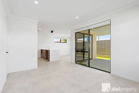 Brand New - Waiting For You - Photo 4