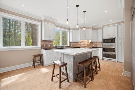 For Lease - 12 Pioneer Drive, Mississauga, Ontario - Photo 3