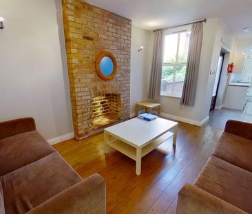 6 bedroom house to rent - Photo 1