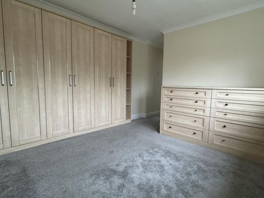 Heol Penderyst, Trevor. - Photo 1