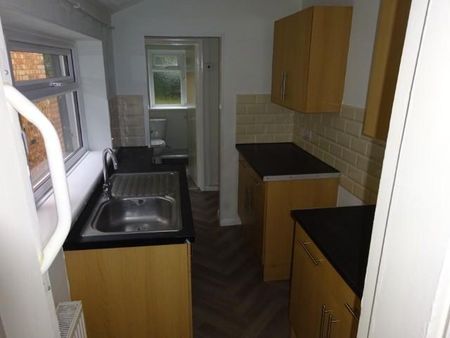 2 bedroom terraced house to rent - Photo 3