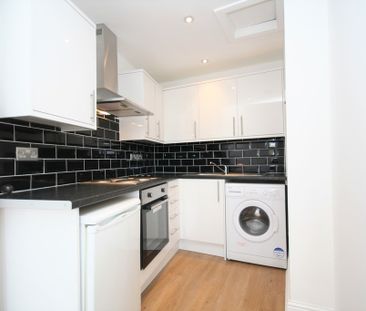 Cumbernauld Road,1 Bright Bed Unfurnished in Dennistoun, Available ... - Photo 4