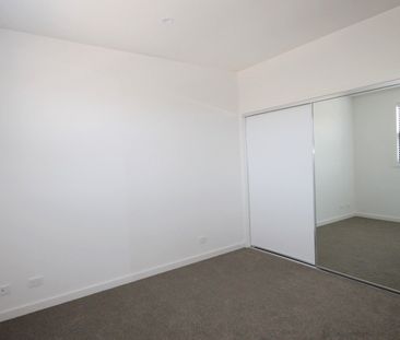 1/14 Birdwood Street, Reservoir VIC 3073 - Photo 1