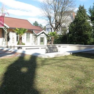 Einfamilienhaus mit Einliegerwohnung, Garten und Pool - Foto 2