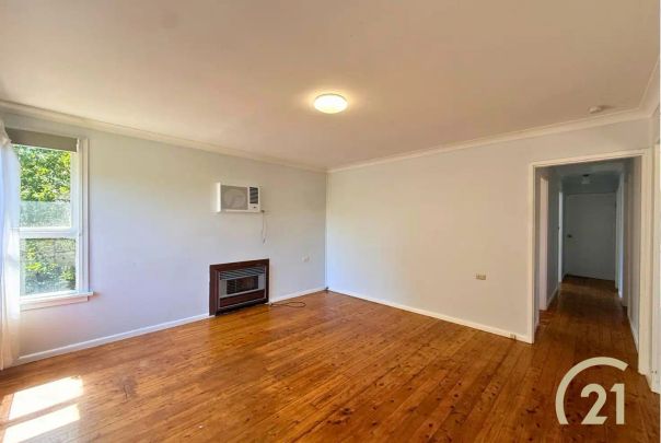 “3 Bedroom Home, Located In Penrith!” - Photo 1