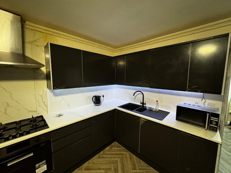 1 bedroom in a house share to rent - Photo 2