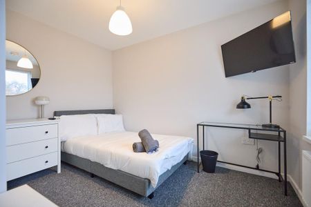 6 bedroom end of terrace house to rent - Photo 3