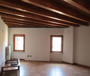 Mansarda via Sengio, Centro, Sant'Ambrogio di Valpolicella - Foto 1