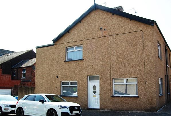 3 bedroom house share to rent - Photo 1