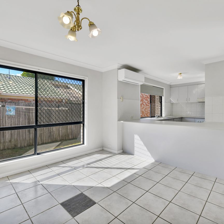3 Wandi Close, Riverhills QLD 4074 - House For Rent | Domain - Photo 1